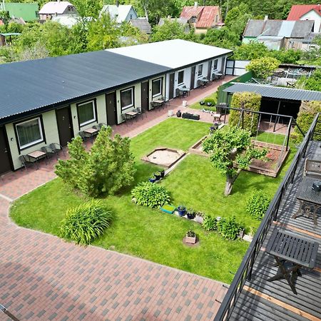 Guesthouse Maenniku Пярну Екстериор снимка