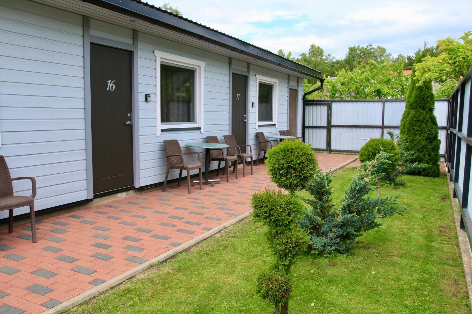 Guesthouse Maenniku Пярну Екстериор снимка